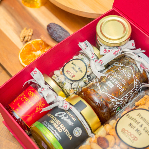 The Distinguished Gatherings Box - Large Gift Box Set